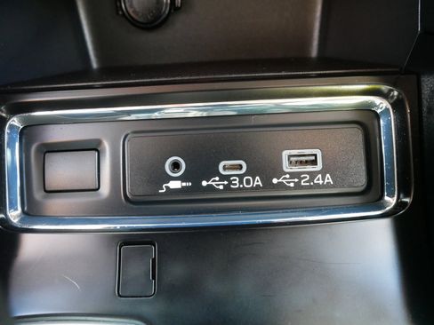 Certified 2025 Subaru Ascent Premium AWD/4WD image 33