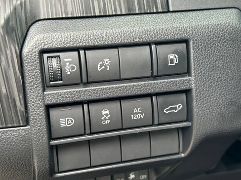 Certified 2025 Toyota 4Runner Platinum AWD/4WD image 30