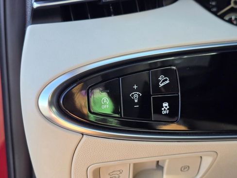 Used 2023 Genesis GV70 2.5T w/ Select Package image 13