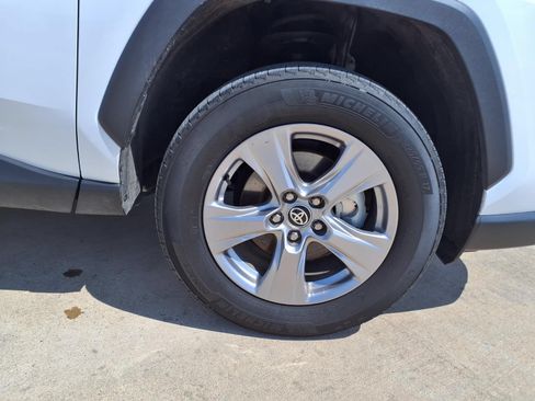 Certified 2025 Toyota RAV4 XLE FWD image 10