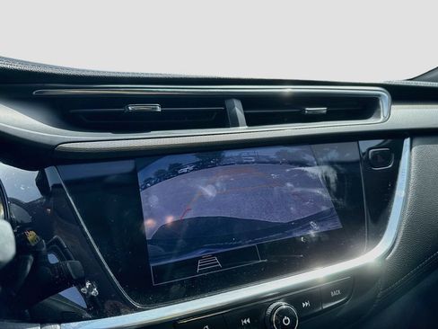 Used 2021 Buick Encore GX Select w/ Sport Touring Package FWD image 12