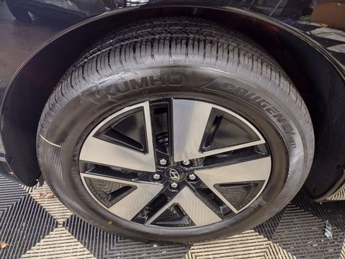 New 2026 Hyundai Ioniq 9 SEL w/ Tow & Go Package AWD/4WD image 5