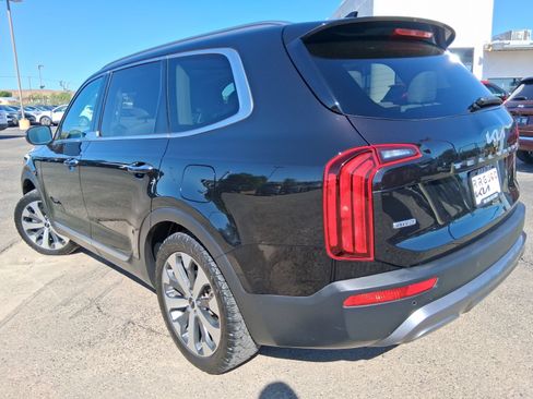 Used 2022 Kia Telluride S AWD/4WD image 3
