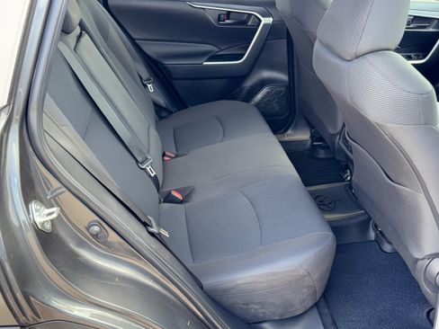 Used 2023 Toyota RAV4 LE FWD image 29