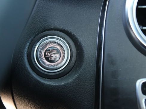 Used 2021 Mercedes-Benz GLC 300 image 22