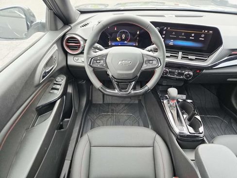 New 2026 Chevrolet Trax RS w/ Driver Confidence Package FWD image 7