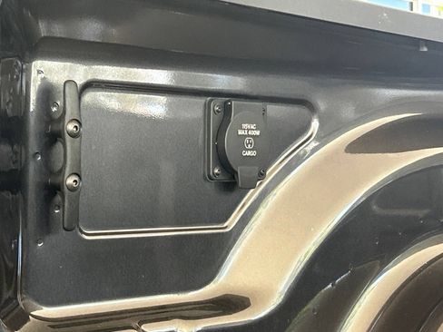 Used 2025 RAM 2500 Tradesman AWD/4WD image 32
