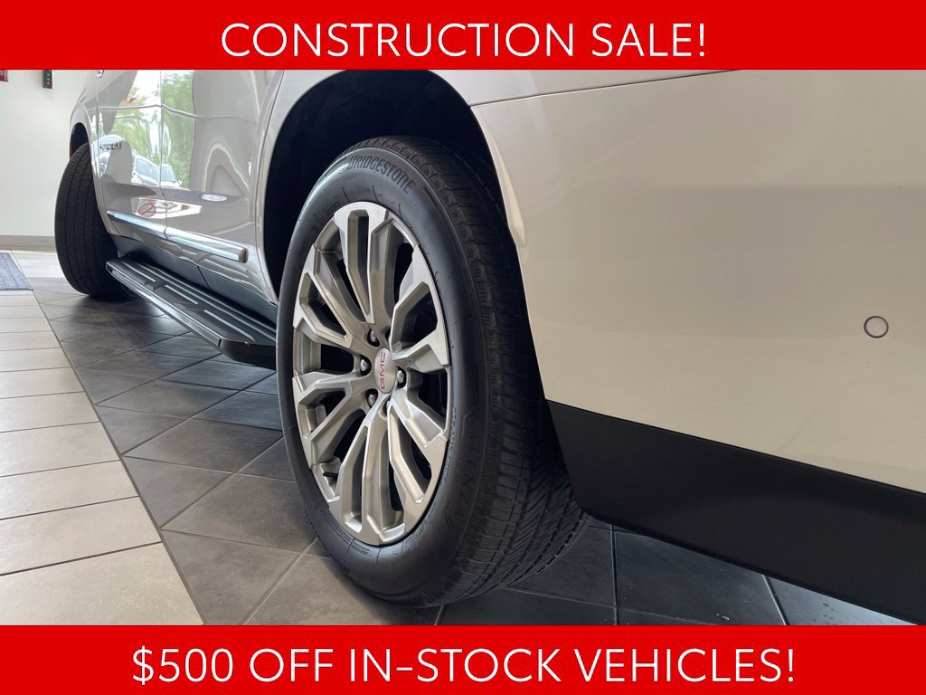 Used 2023 GMC Yukon Denali w/ Advanced Technology Package AWD/4WD image 24