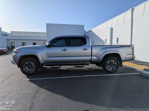 Used 2023 Toyota Tacoma TRD Sport w/ TRD Premium Sport Package image 7