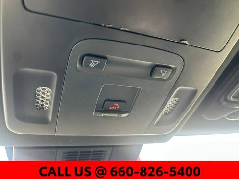 Used 2025 Toyota Camry SE FWD image 24