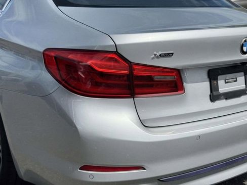 Used 2019 BMW 530i xDrive w/ Convenience Package AWD/4WD image 12