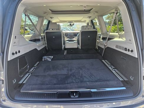 Used 2024 Jeep Grand Wagoneer L 4WD image 13