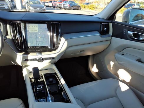 Certified 2023 Volvo XC60 B5 Plus w/ Climate Package image 14