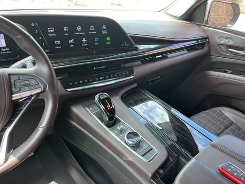 Used 2023 Cadillac Escalade V AWD/4WD image 33