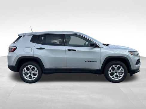 New 2025 Jeep Compass Sport image 8
