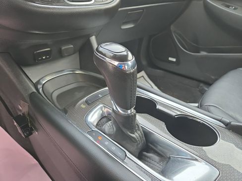 Used 2018 Chevrolet Malibu LT w/ Leather Package image 25