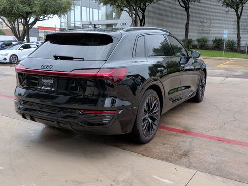 Used 2024 Audi Q8 e-tron Prestige w/ Prestige Package AWD/4WD image 10