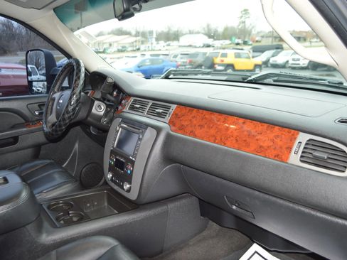 Used 2014 GMC Sierra 2500 SLT w/ SLT Convenience Package image 21