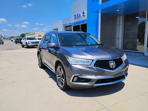 Used 2017 Acura MDX SH-AWD w/ Advance Package image 3