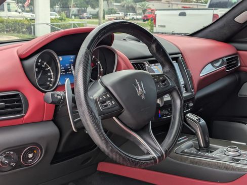 Used 2019 Maserati Levante GTS AWD/4WD image 15