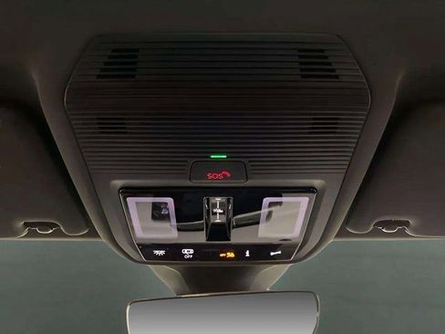 Used 2024 Volkswagen ID.4 S image 61