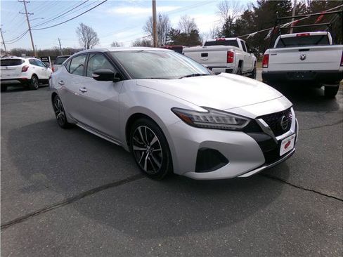 Used 2022 Nissan Maxima SV w/ Floor Mat Group FWD image 29