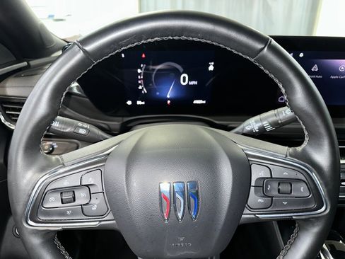 Used 2024 Buick Envista Preferred w/ Convenience I Package image 7