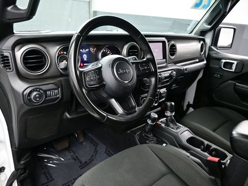 Used 2022 Jeep Gladiator Sport AWD/4WD image 14