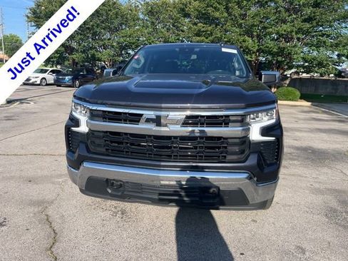 Used 2023 Chevrolet Silverado 1500 LT AWD/4WD image 9