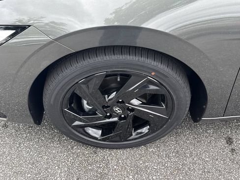 New 2026 Hyundai Elantra SEL Sport Premium FWD image 11