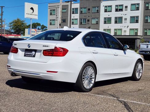 Used 2014 BMW 328i xDrive Sedan AWD/4WD image 9