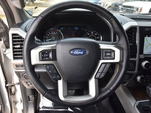 Used 2019 Ford F150 Lariat w/ Equipment Group 502A Luxury image 22