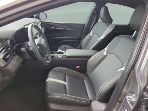 Certified 2025 Toyota Camry SE image 18