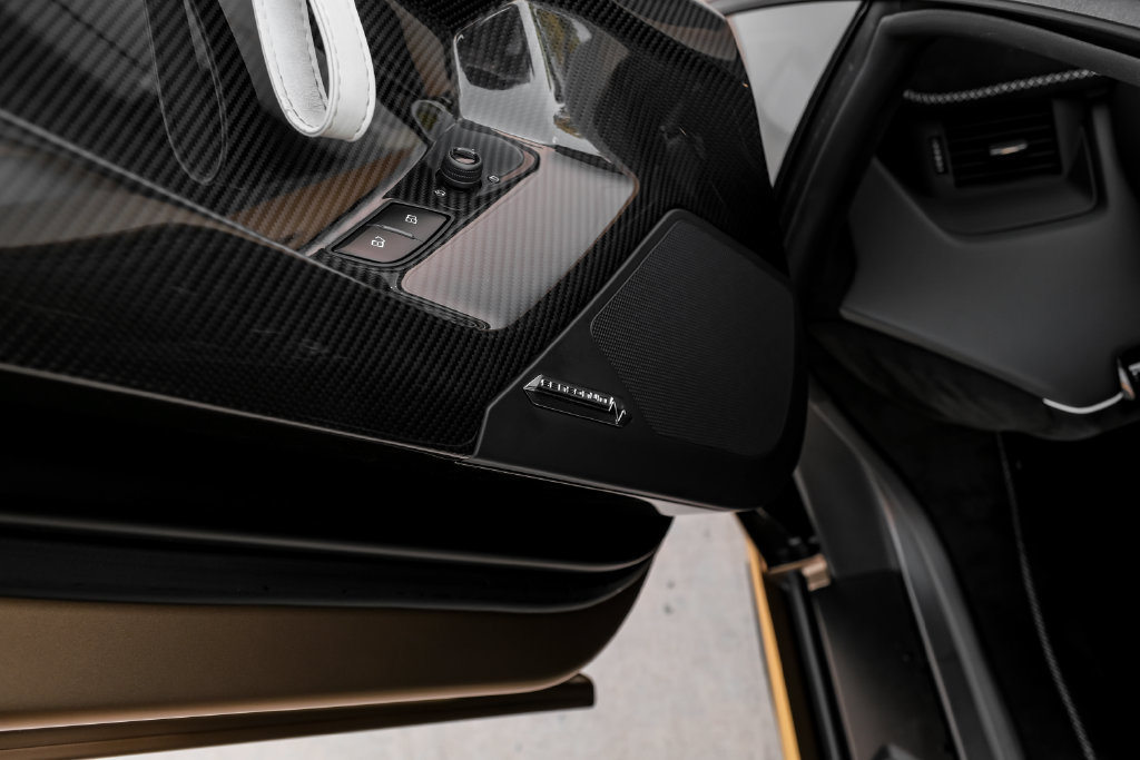 Used 2020 Lamborghini Aventador SVJ AWD/4WD image 48