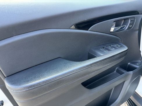 Used 2017 Honda Pilot Elite image 14