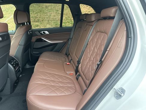 New 2026 BMW X5 xDrive50e image 21