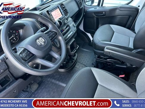 Used 2025 RAM ProMaster 2500 w/ Convenience Group FWD image 10