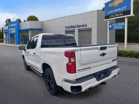 Used 2025 Chevrolet Silverado 1500 High Country AWD/4WD image 5