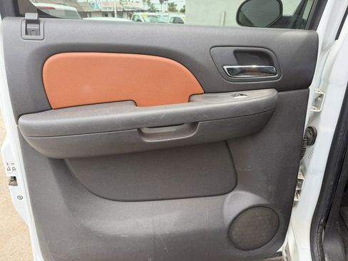 Used 2007 Chevrolet Avalanche LT w/ LT Preferred Equipment Group image 11