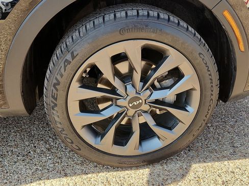 Used 2022 Kia Sorento SX Prestige w/ Rust Color Package AWD/4WD image 8