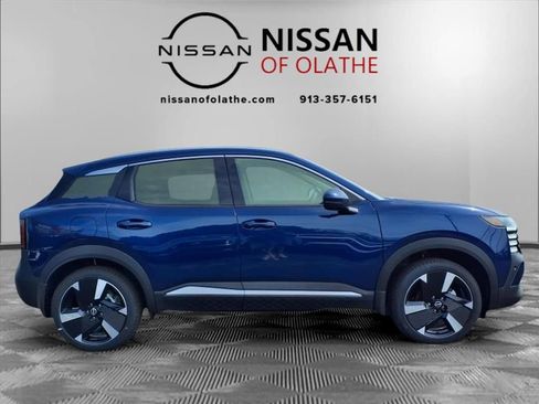 Used 2025 Nissan Kicks SR image 24