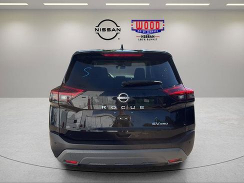 Used 2023 Nissan Rogue SV AWD/4WD image 3