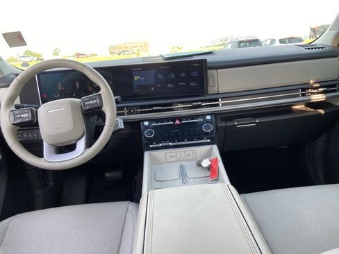 Used 2024 Hyundai Santa Fe SEL FWD image 15