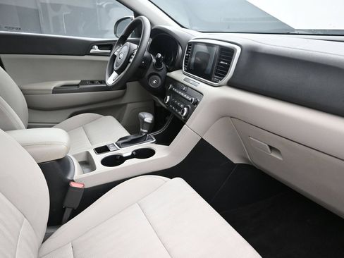 Used 2020 Kia Sportage LX FWD image 24