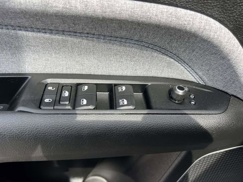 Certified 2023 Jeep Compass Latitude w/ Convenience Group AWD/4WD image 17