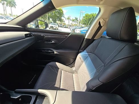 Used 2025 Lexus ES 350 Ultra Luxury w/ Accessory Package (Z2) FWD image 22