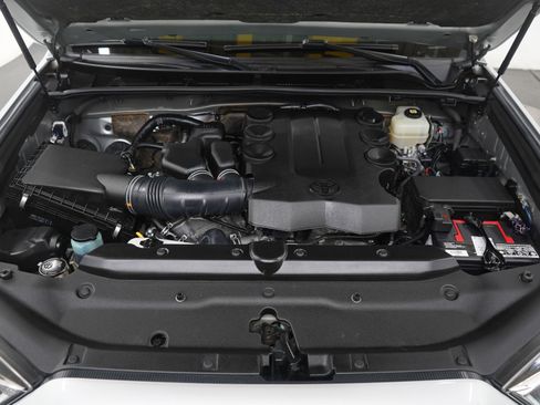 Used 2021 Toyota 4Runner Venture w/ Moonroof Package image 26