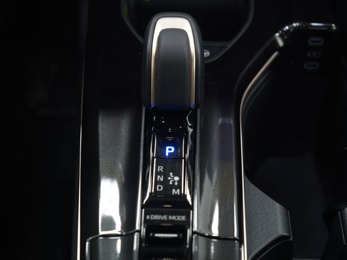 Used 2026 Toyota Crown Platinum image 22