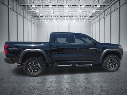 Certified 2025 Chevrolet Colorado ZR2 w/ Technology Package AWD/4WD image 8