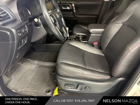 Used 2023 Toyota 4Runner TRD Off-Road Premium AWD/4WD image 16
